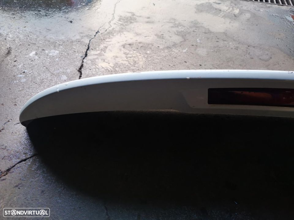 RENAULT CLIO IV GRANDTOUR AILERON / SPOILER - Z218 - 5