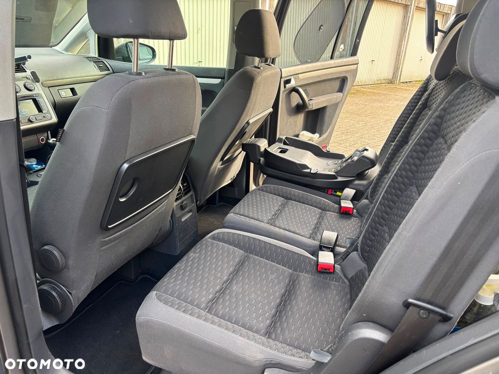 Volkswagen Touran 2.0 TDI Highline - 7