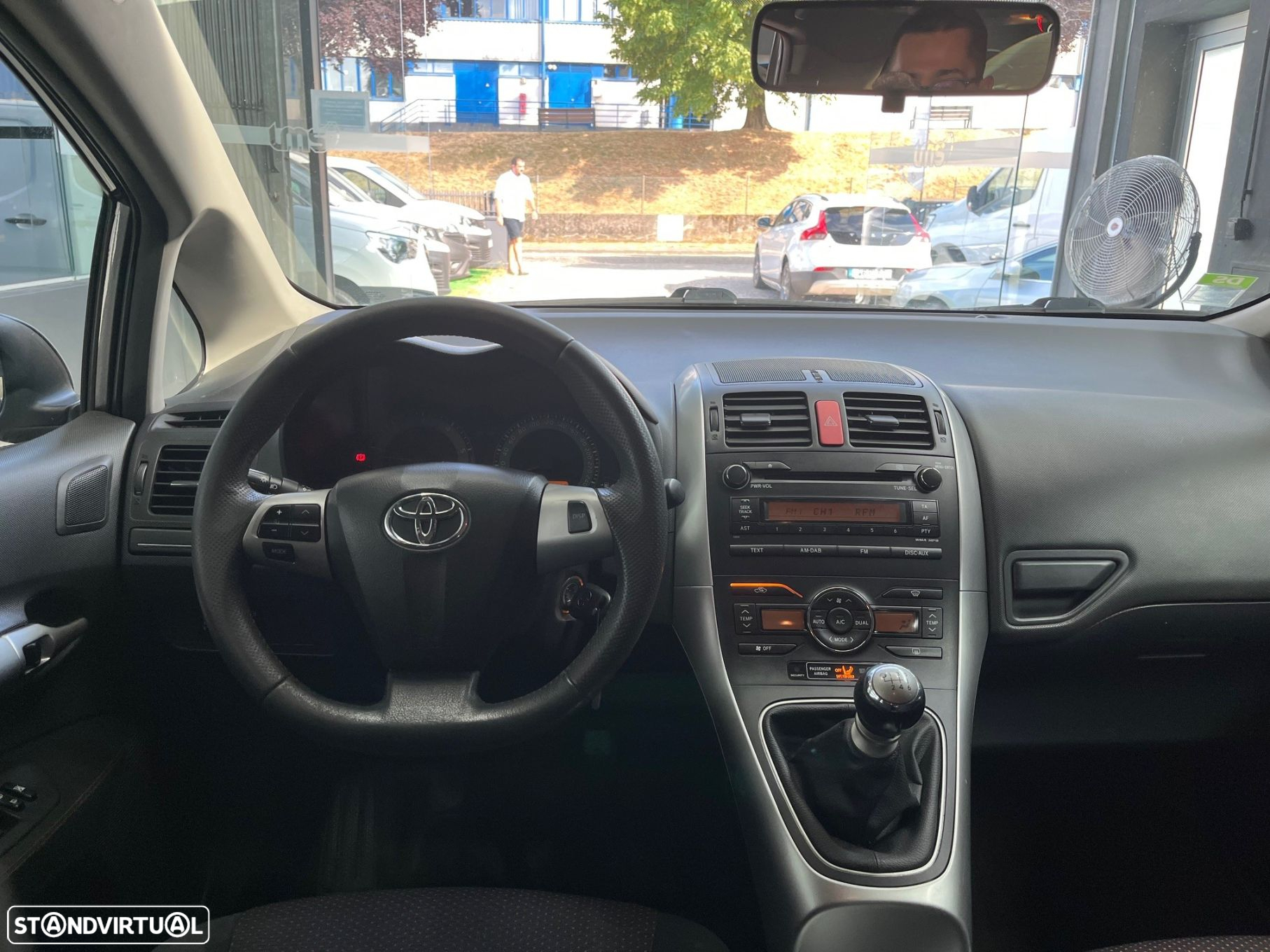 Toyota Auris 1.4 D-4D Exclusive - 12