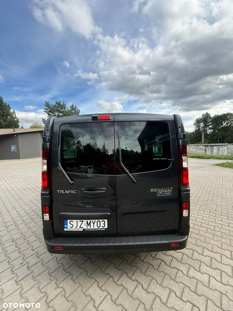 Renault Trafic 2.0 dCi Escapade - 11