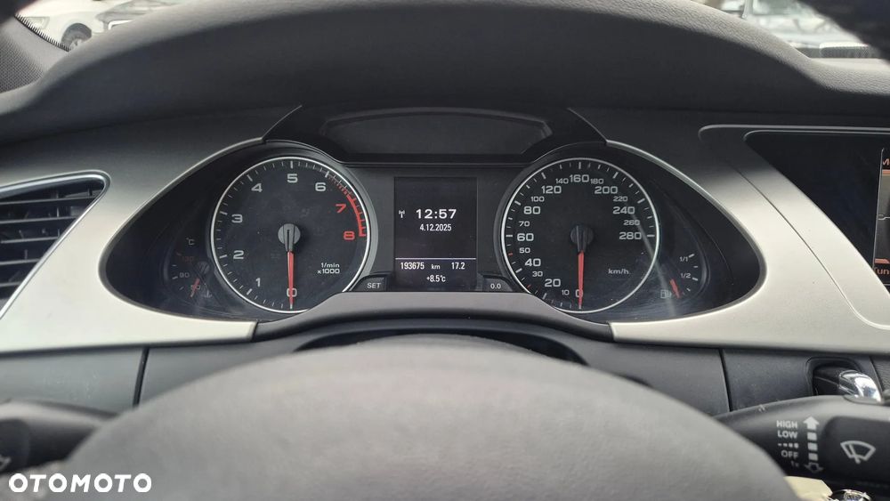 Audi A4 Avant 2.0 TFSI Attraction - 30