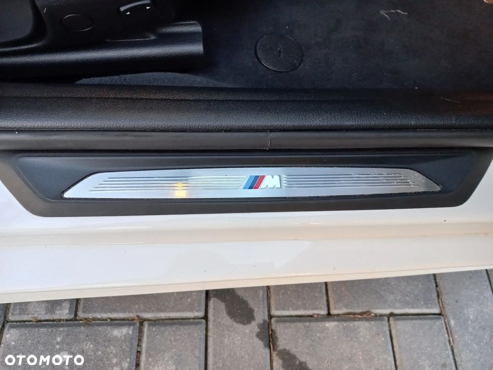 BMW Seria 3 318i GPF M Sport Shadow - 11