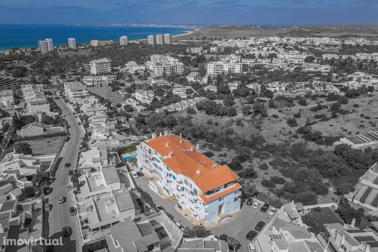 T2 no Edifício Miralvor com piscina e jardim e com de garagem e Box co - Grande imagem: 5/33