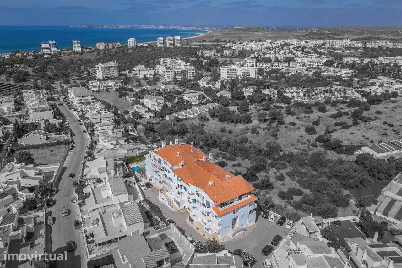 T2 no Edifício Miralvor com piscina e jardim e com de garagem e Box co - Grande imagem: 5/33