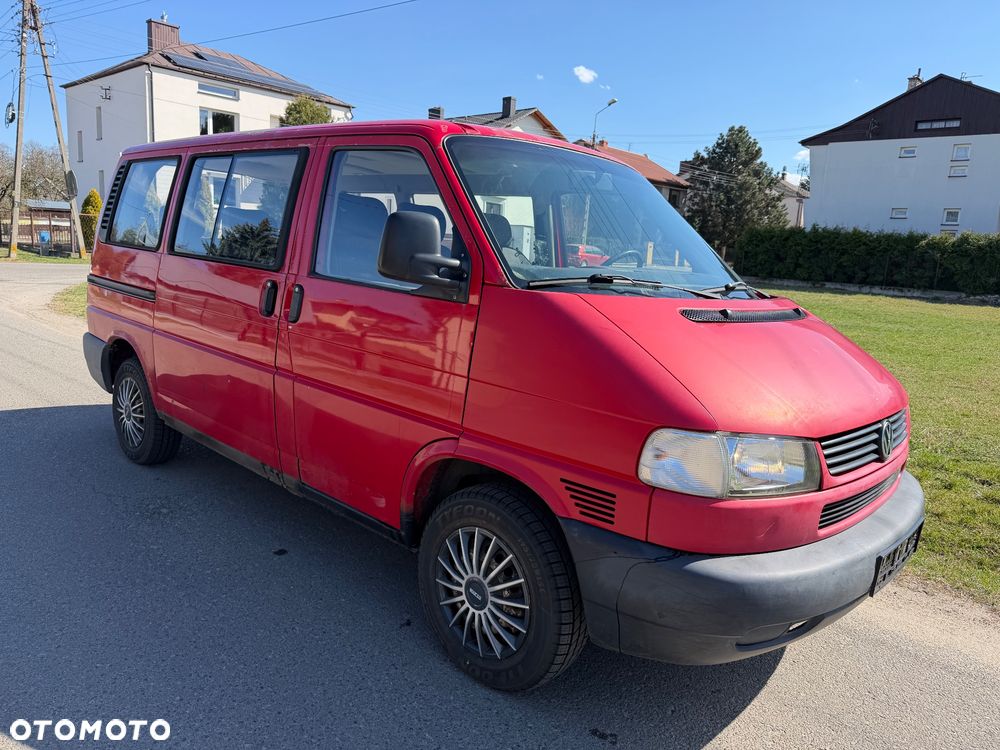 Volkswagen Caravelle Basis / CL - 5