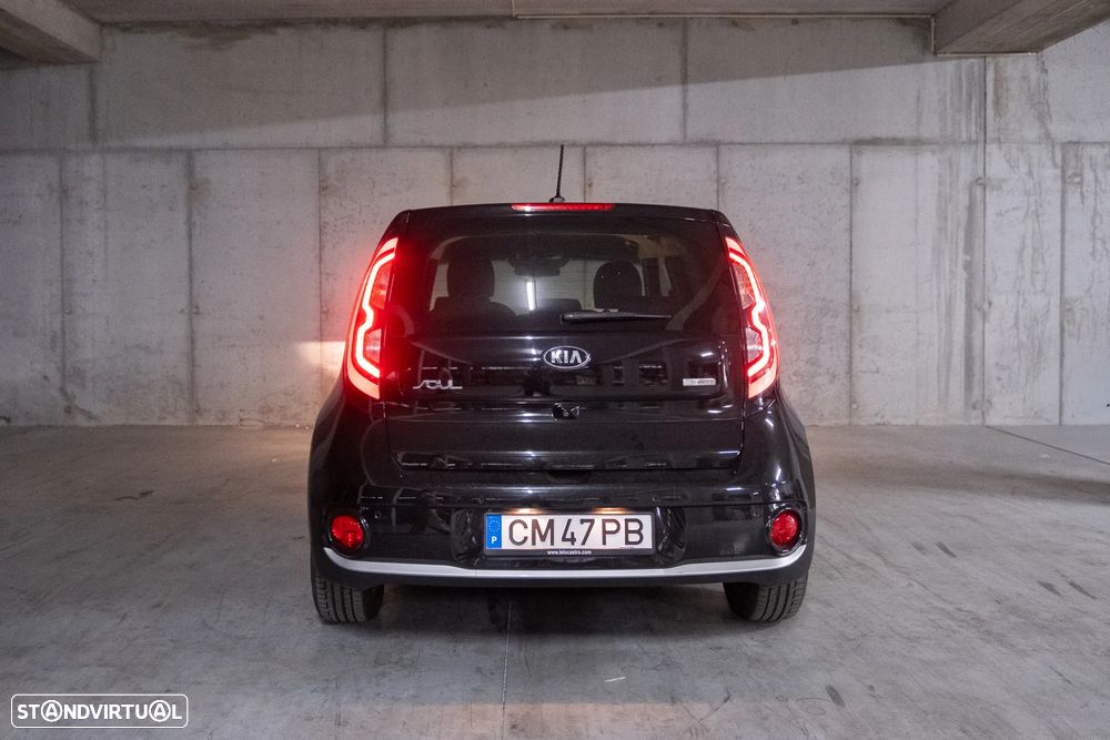 Kia e-Soul EV Play - 5