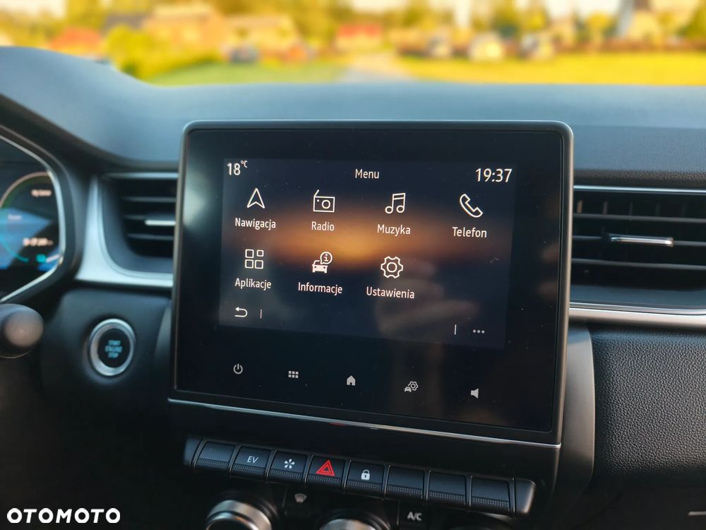 Renault Captur - 32