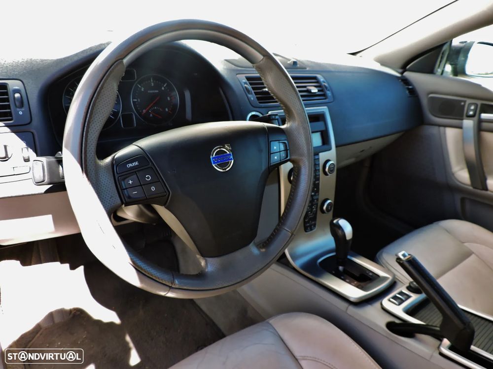 Volvo C70 D5 Aut. Momentum - 16