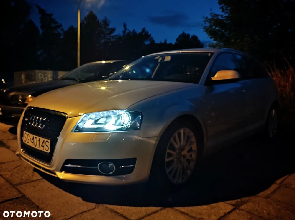Audi A3 Sportback 2.0 TDI DPF Ambiente - 17