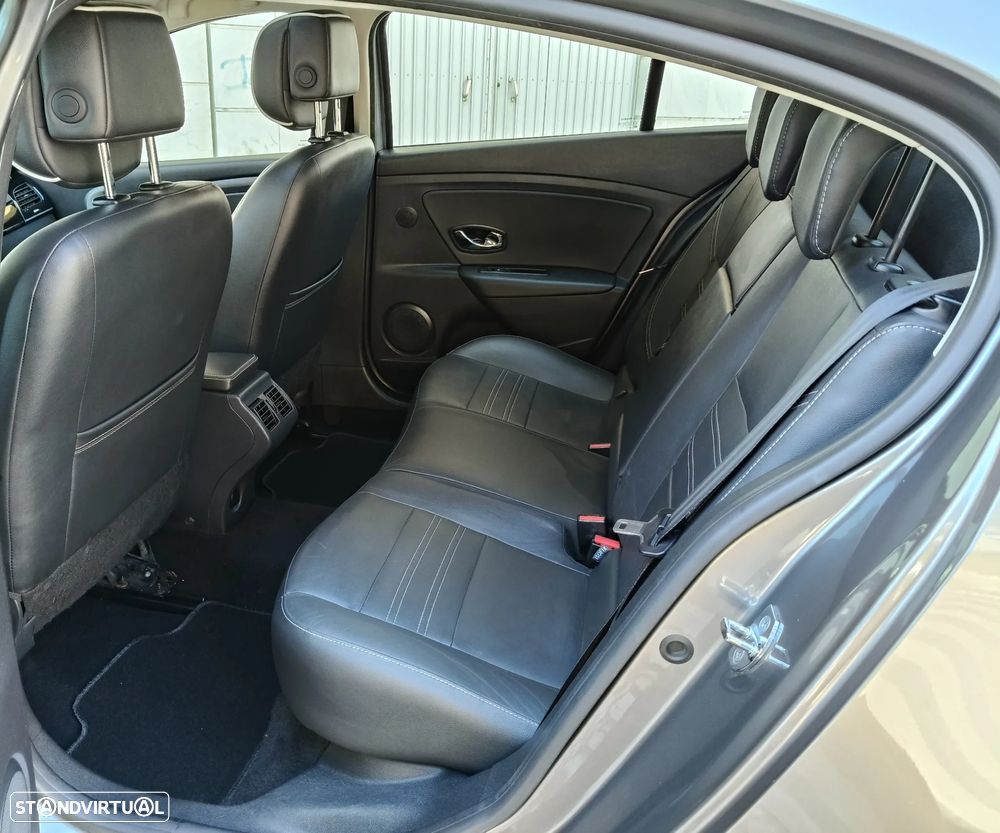 Renault Fluence 1.5 dCi Exclusive - 24