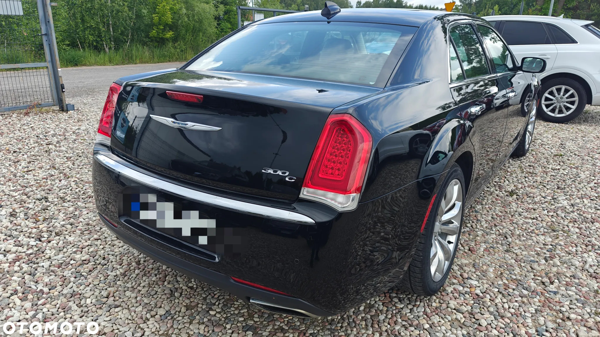 Chrysler 300C - 5