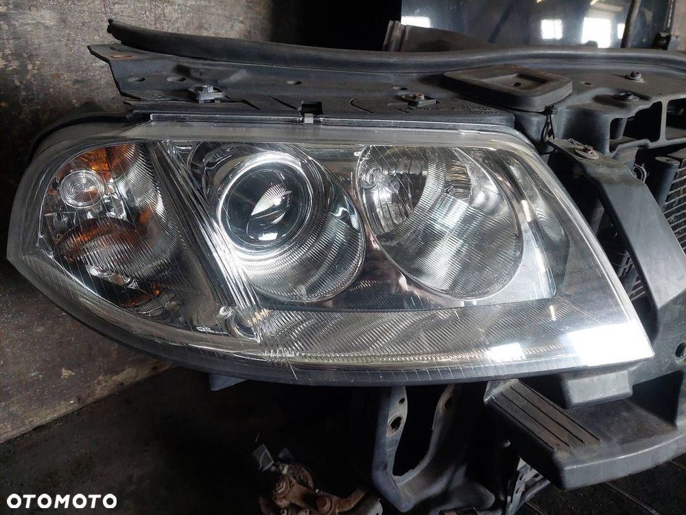 KOMPLETNY PRZÓD MASKA PASA LAMPY BŁOTNIKI PASSAT B5 FL LIFT L041 ID: 238316 - 11