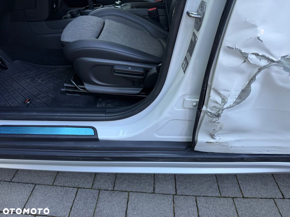 MINI Countryman Cooper Classic Trim - 14