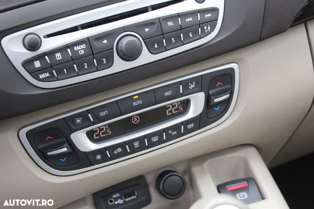 Renault Grand Scenic ENERGY dCi 130 S&S Bose Edition - 23