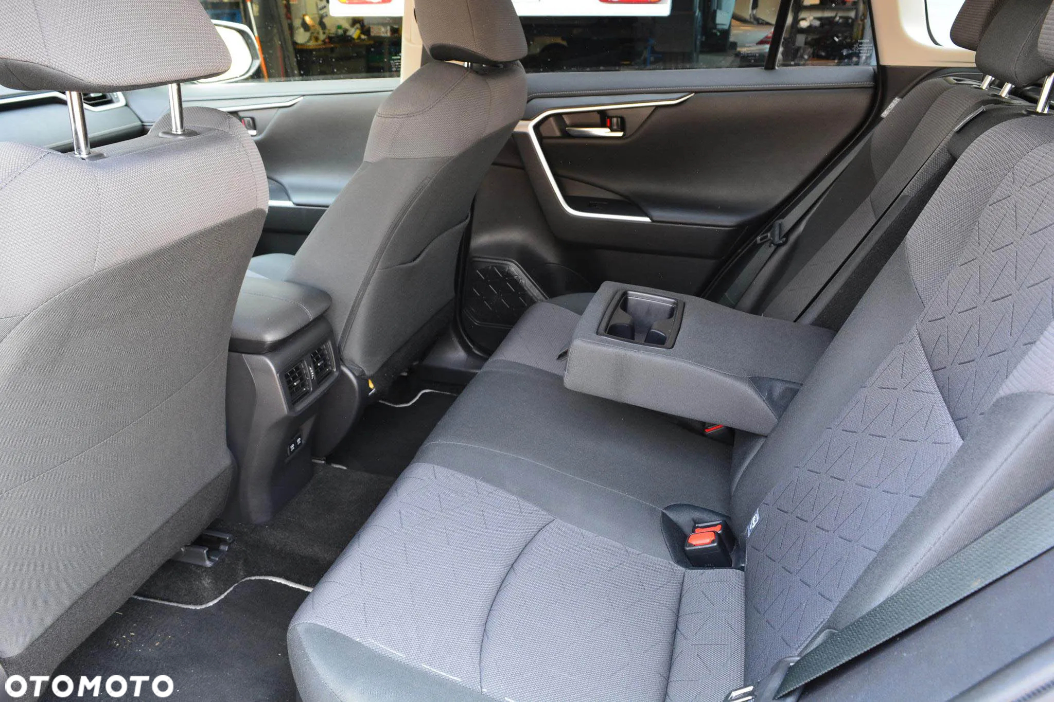 Toyota RAV4 2.5 Hybrid Comfort 4x4 - 36