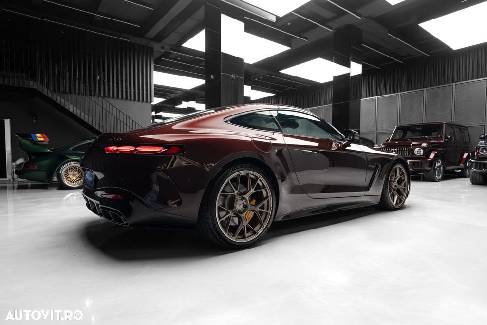 Mercedes-Benz AMG GT - 11