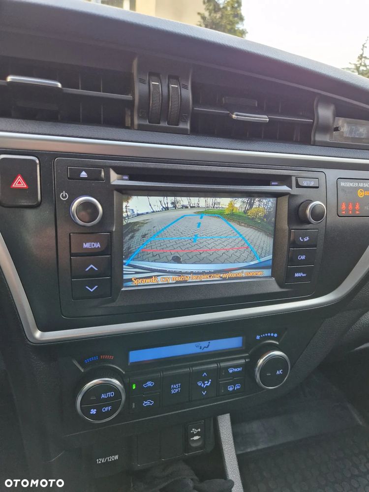 Toyota Auris 1.33 VVT-i Comfort - 15