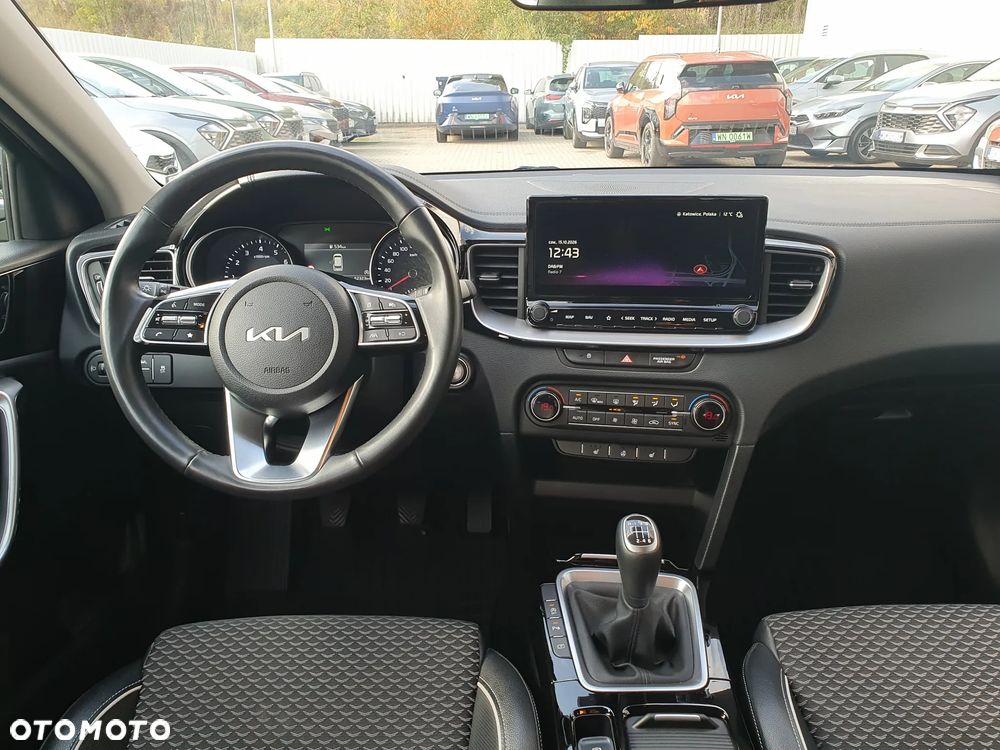 Kia Ceed 1.5 T-GDI Tribute - 29