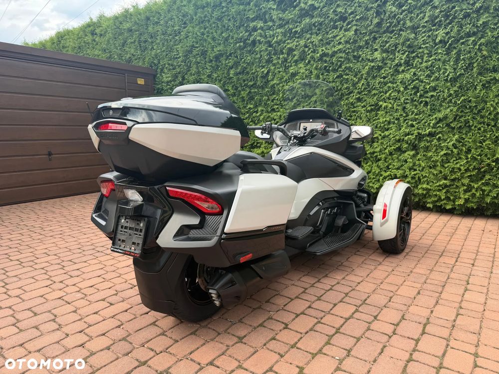 Can-Am Spyder - 4