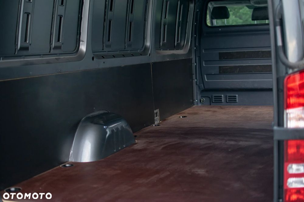 Mercedes-Benz Sprinter 319 - 33