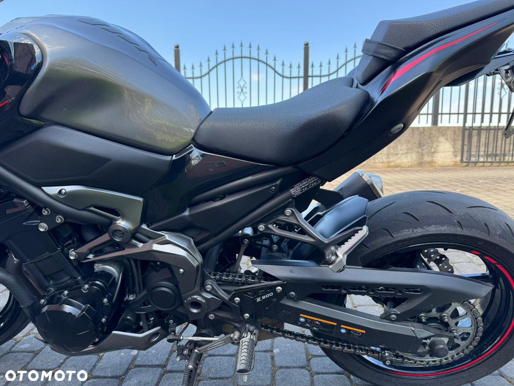 Kawasaki Z 900 - 11
