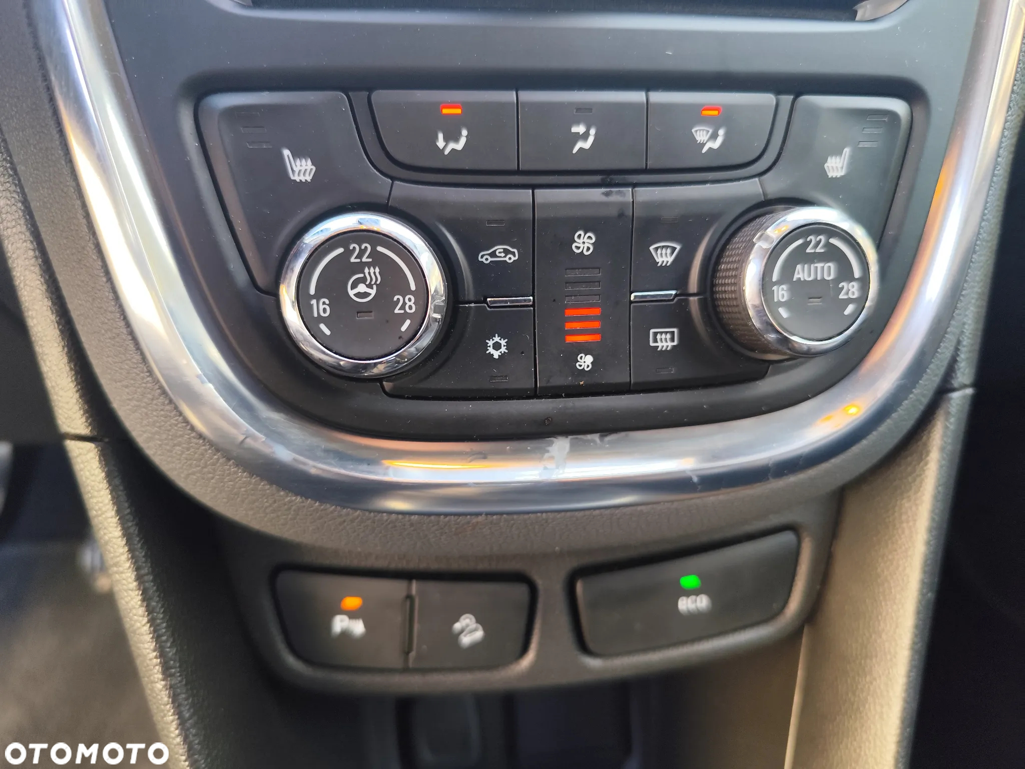 Opel Mokka 1.4 T Cosmo - 24
