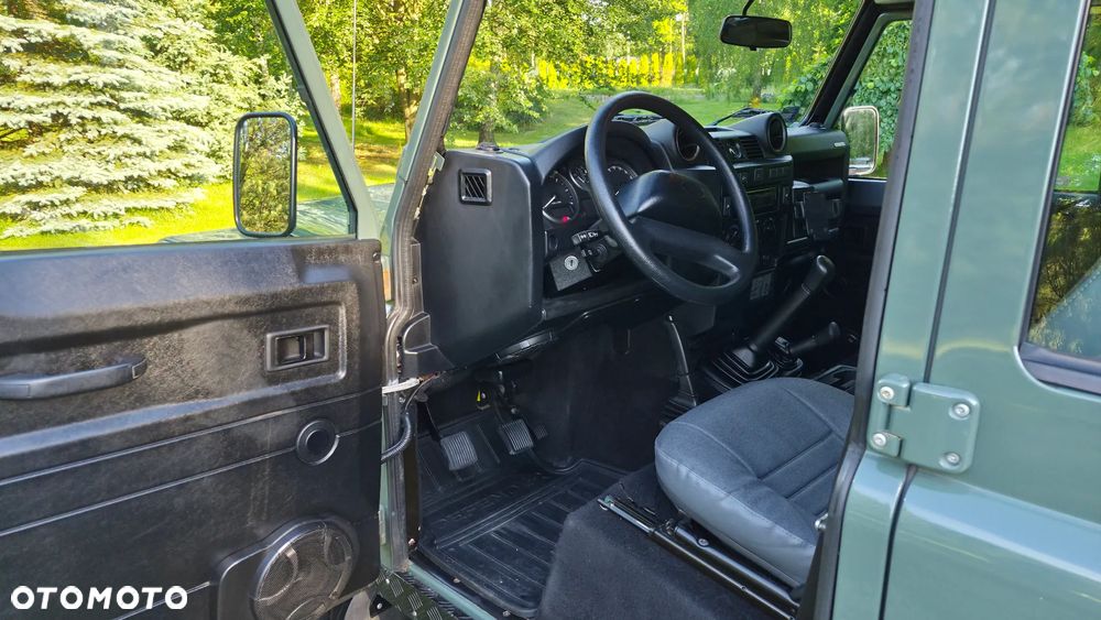 Land Rover Defender 2.2 TD4 E - 9