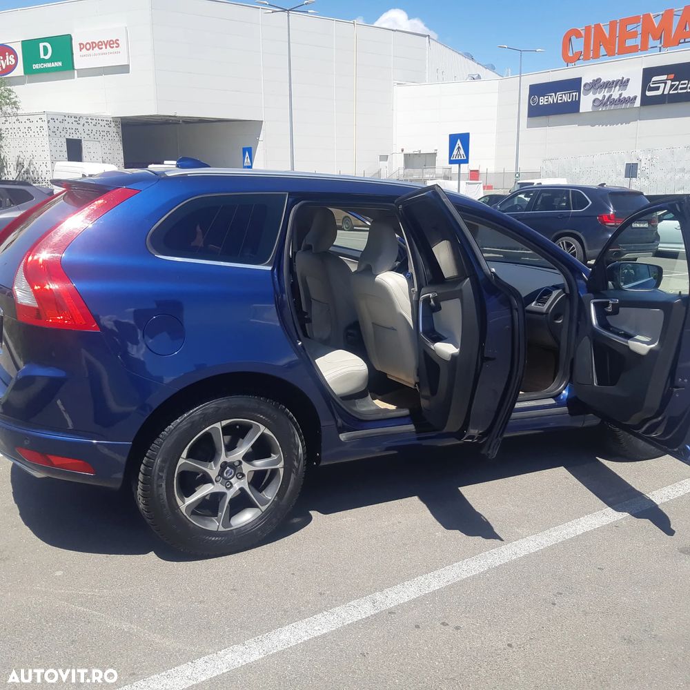 Volvo XC 60 D5 AWD Geartronic Ocean Race - 29