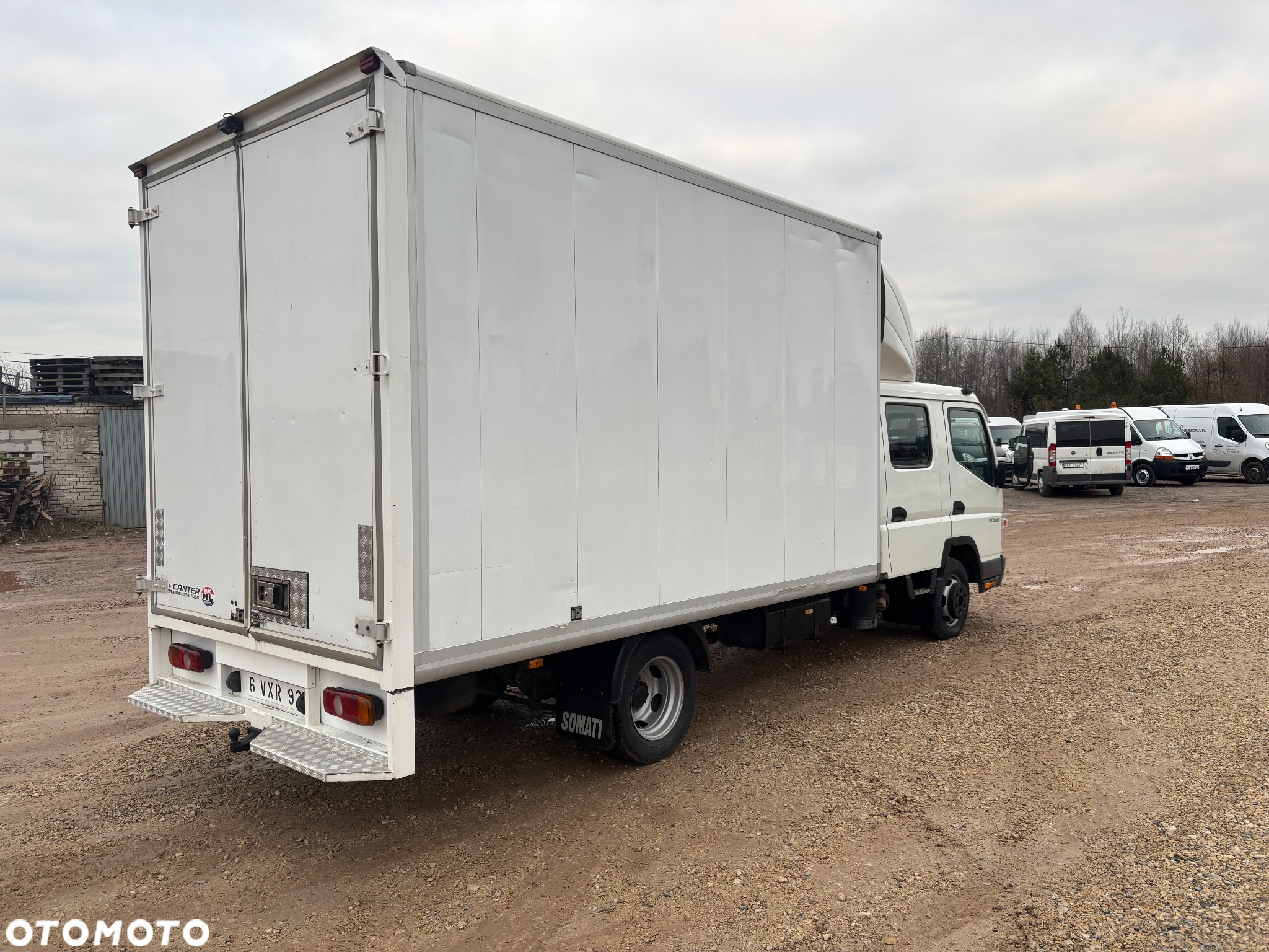 Mitsubishi Canter - 4