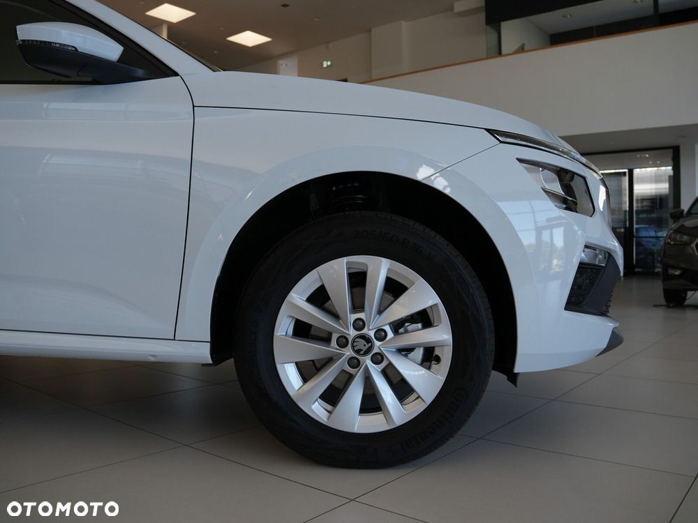 Skoda Kamiq 1.0 TSI Drive DSG - 5