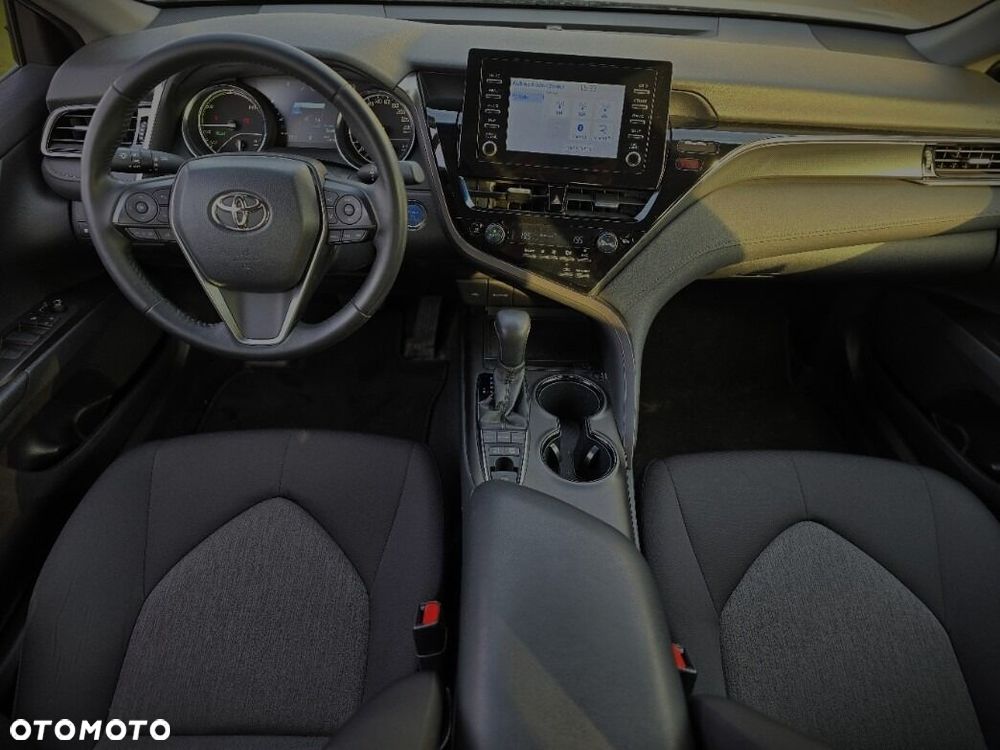 Toyota Camry 2.5 Hybrid Comfort CVT - 10