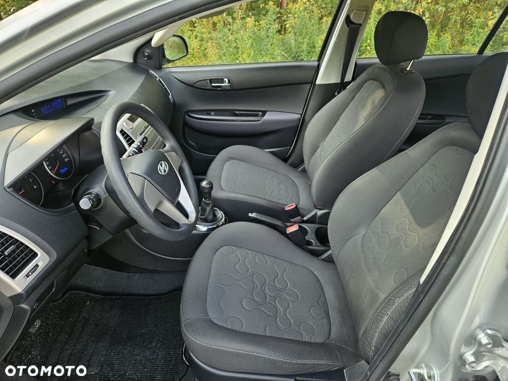 Hyundai i20 1.2 Fifa World Cup Edition - 13