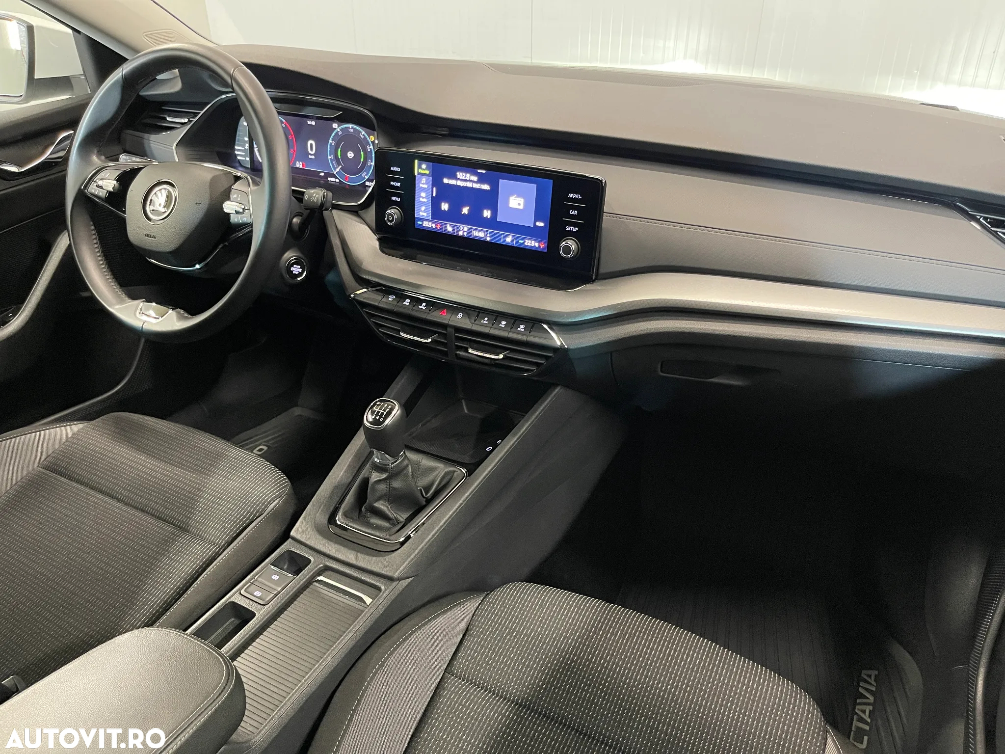 Skoda Octavia 2.0 TDI Ambition - 8