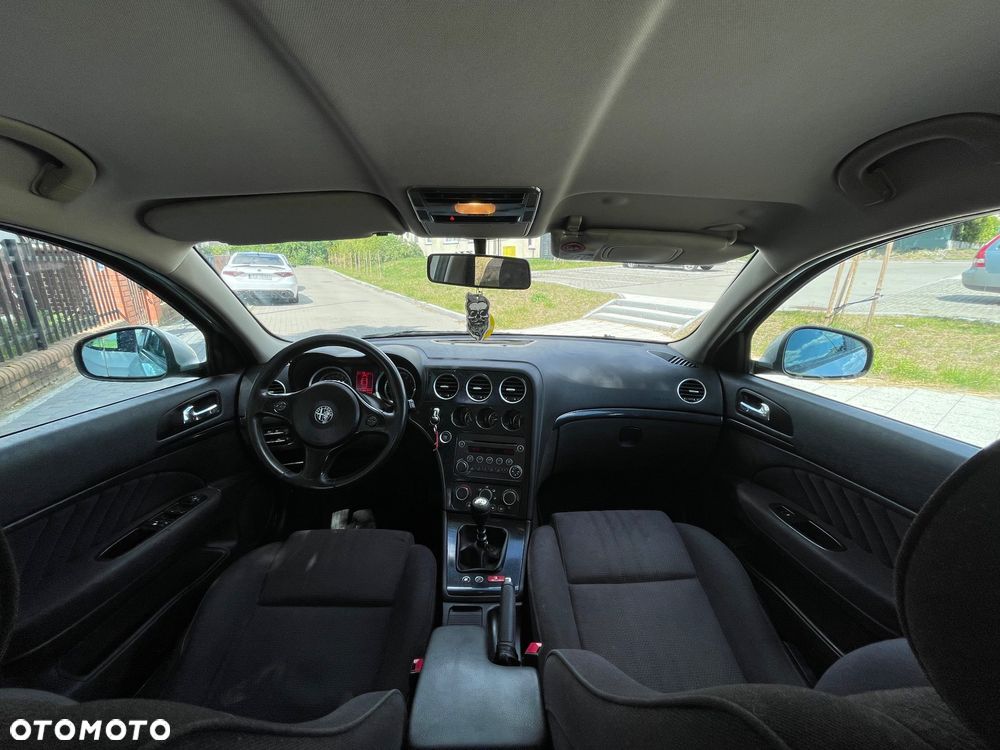Alfa Romeo 159 1.9JTS Impression - 11