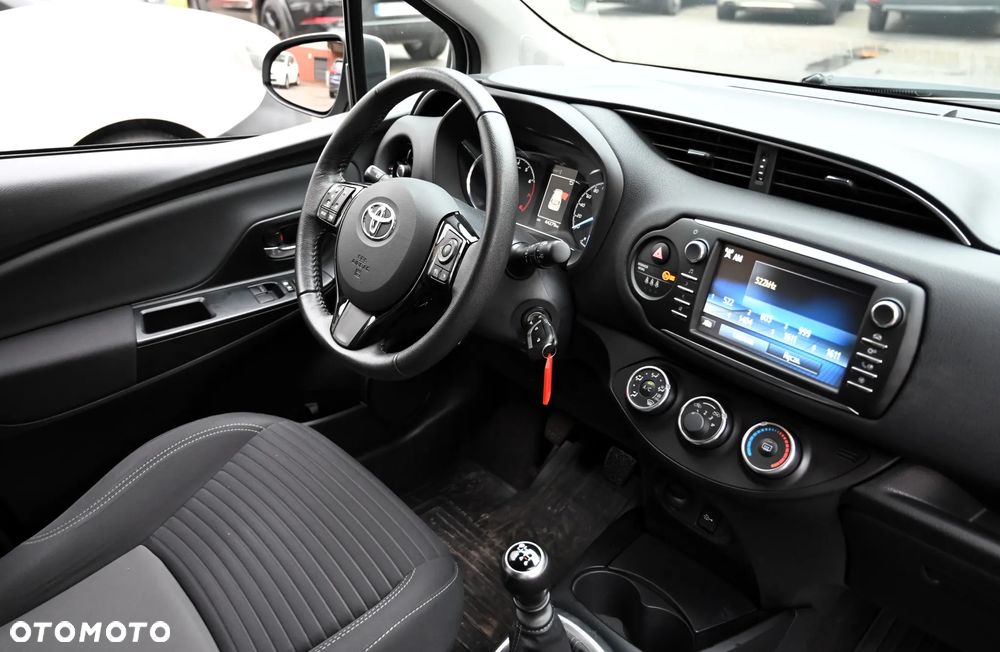 Toyota Yaris - 20