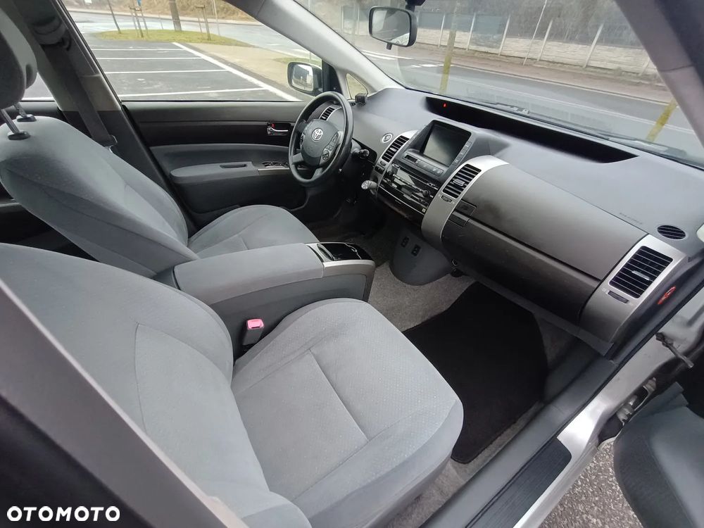 Toyota Prius 1.5 VVT-i Prestige - 13