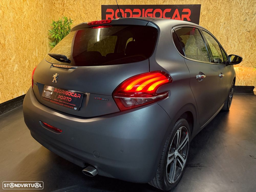 Peugeot 208 1.2 PureTech GT Line - 23