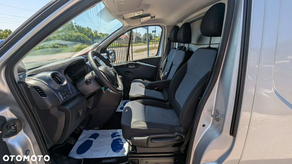 Opel Vivaro - 14