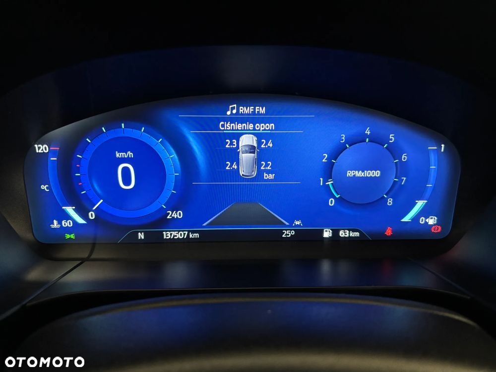 Ford Kuga 1.5 EcoBoost ST-LINE - 23