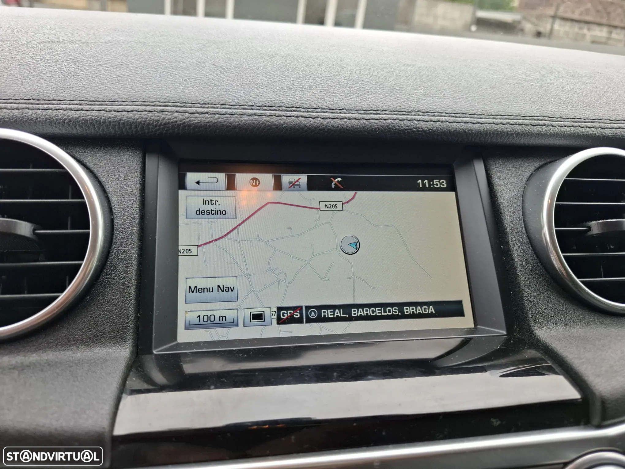Land Rover Discovery SD V6 HSE - 36