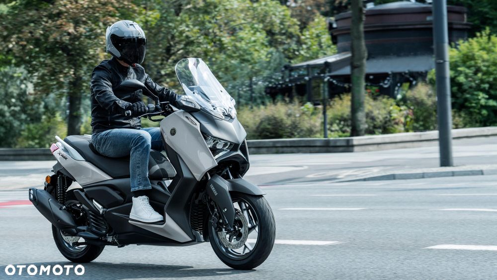 Yamaha X-max - 5