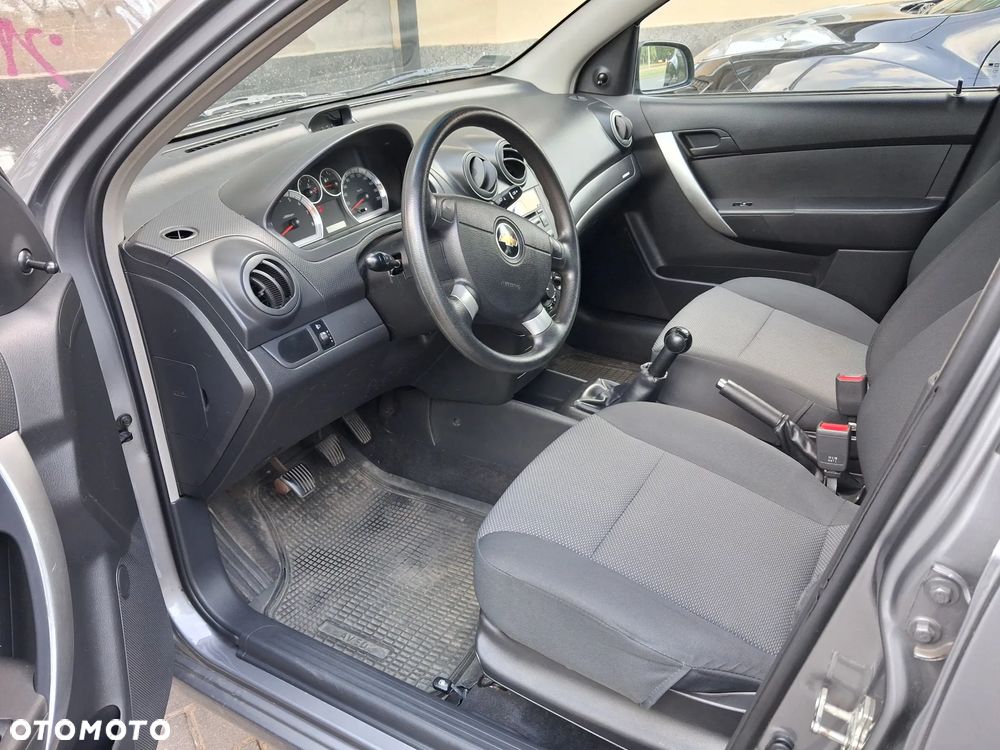 Chevrolet Aveo - 7