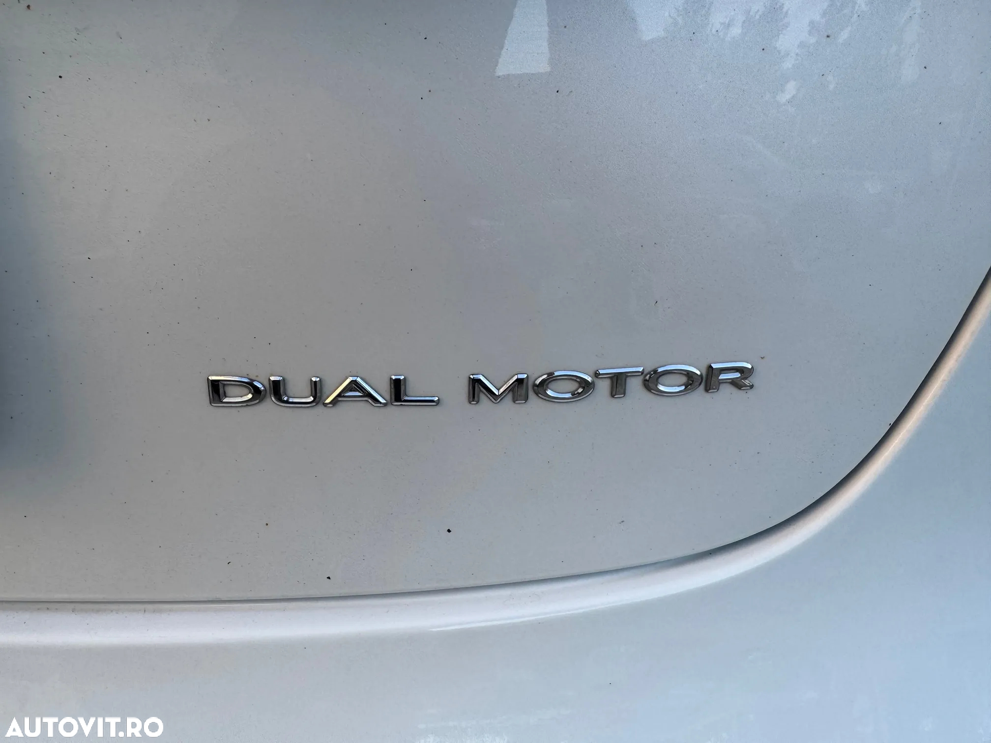 Tesla Model 3 Langstreckenbatterie Allradantrieb Dual Motor - 8