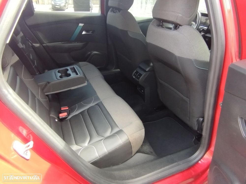 Citroën e-C4 Shine - 23