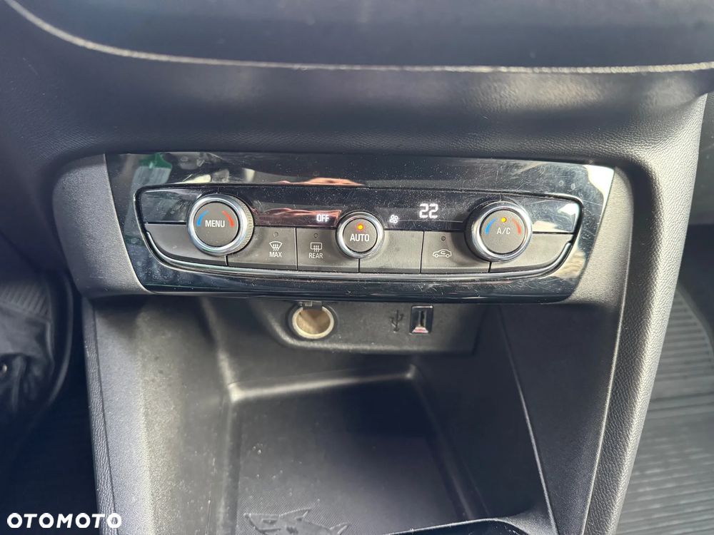 Opel Corsa 1.2 Elegance S&S - 11