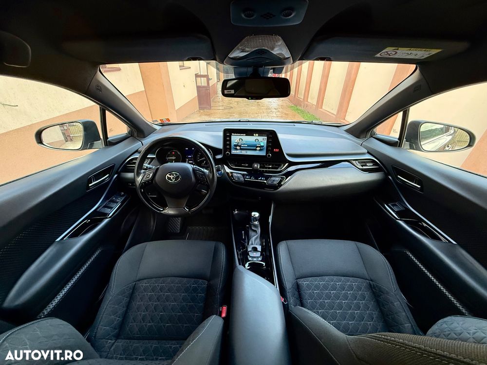 Toyota C-HR - 9