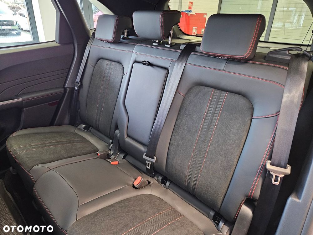 Ford Kuga 2.5 FHEV FWD ST-Line X - 17