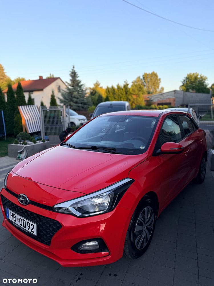 Hyundai i20 1.2 Intro Edition - 11