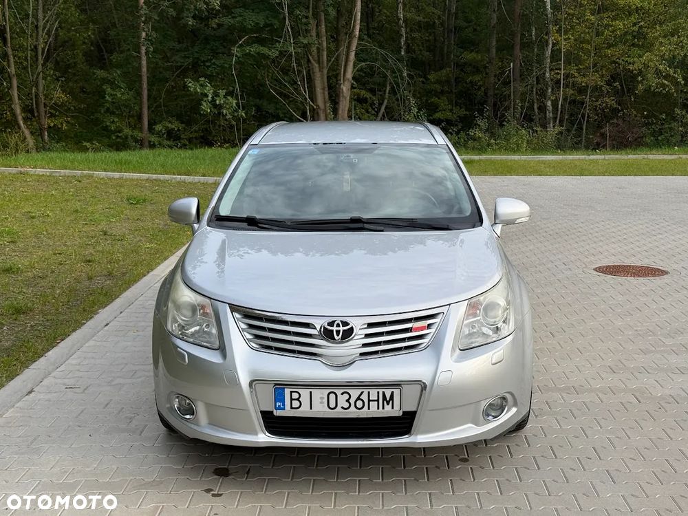 Toyota Avensis 1.8 Sol plus NAVI - 2