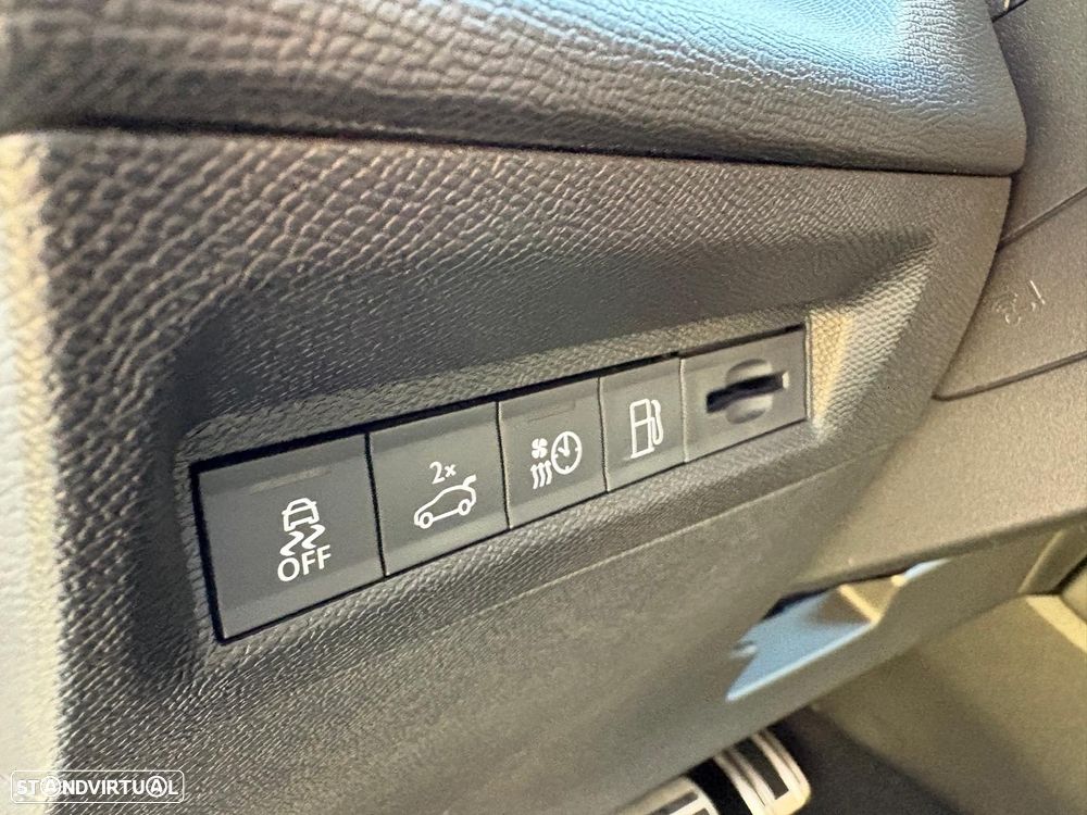 Peugeot 308 SW 1.6 Hybrid GT e-EAT8 - 23